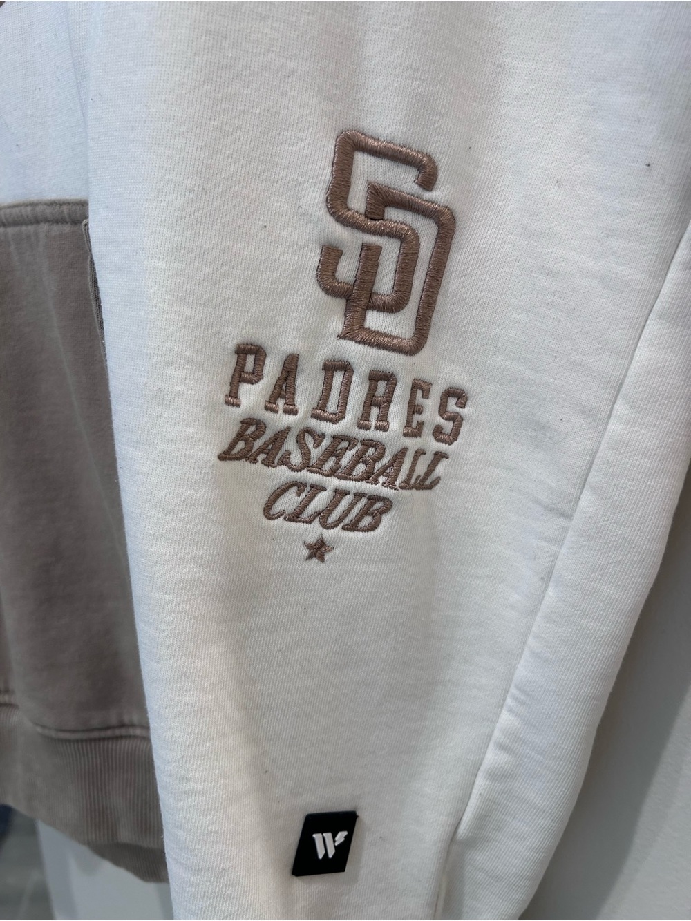 San Diego Padres Sweatshirt - Picture 4 of 6